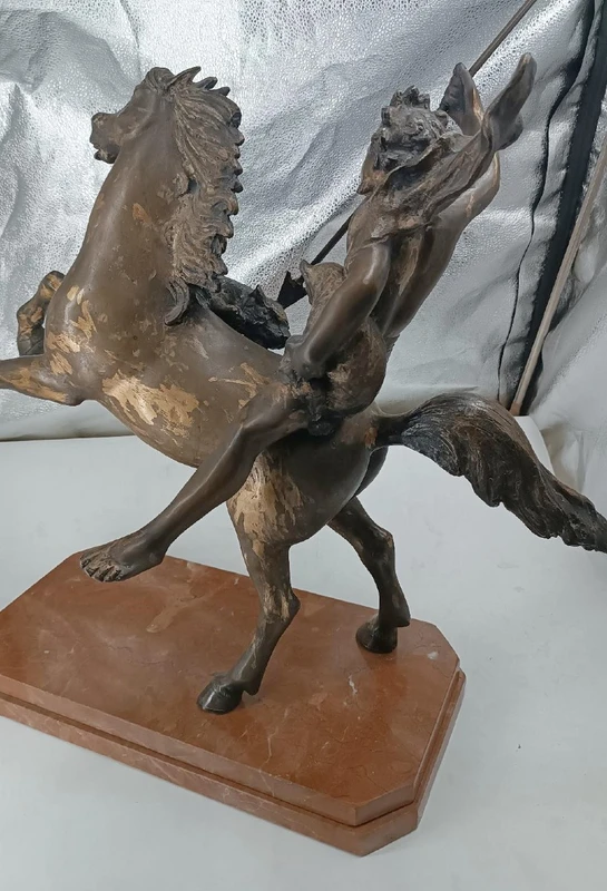 Grande sculpture en bronze représentant un Indien à cheval -Tommaso Campajola (1890 - 1968)