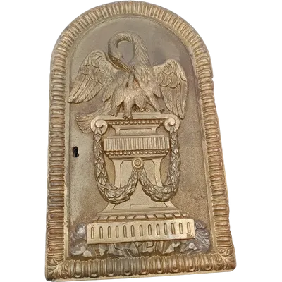 Portail de tabernacle, ciboire, bois doré avec pélican fin du 18e siècle