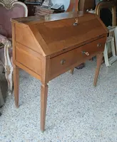 Bureau à abattants Louis XVI en noyer massif