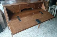 Bureau à abattants Louis XVI en noyer massif