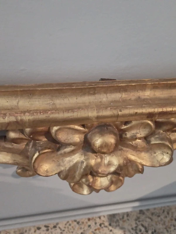 Grand miroir en bois doré deuxième moitié du XVIIIe siècle Italie