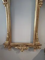 Grand miroir en bois doré deuxième moitié du XVIIIe siècle Italie