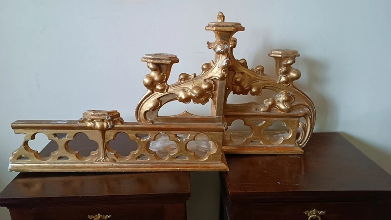 Triptych Gilded wood neo-gothic altar candlesticks
