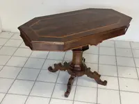 Walnut and briarwood cookie table . Lombardy mid-nineteenth century. Restored