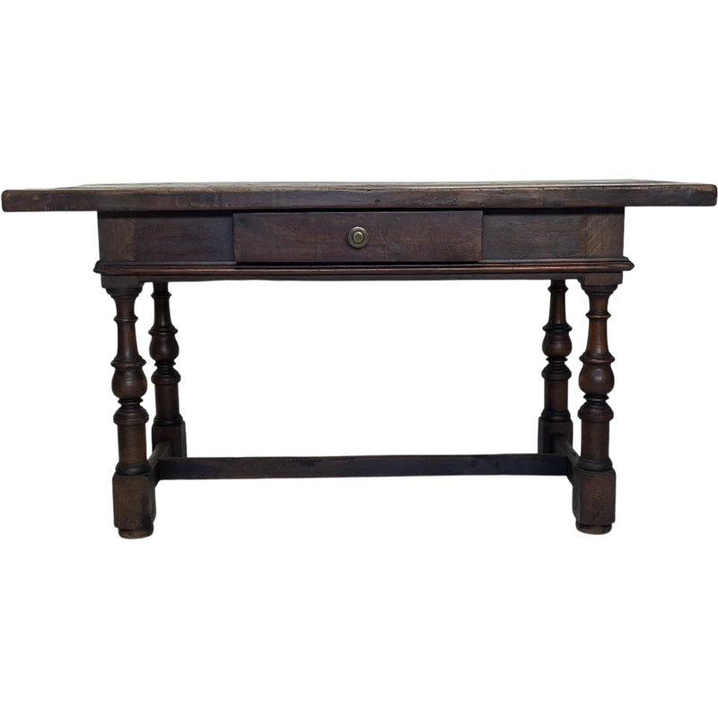 Bolognese walnut spool table . 17th century