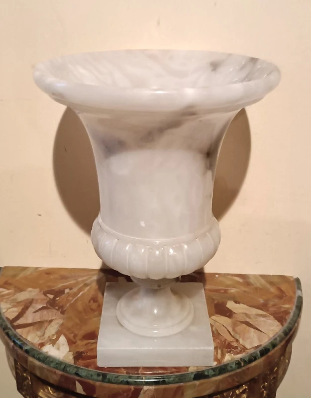 Medici alabaster crater vase first half of 900s