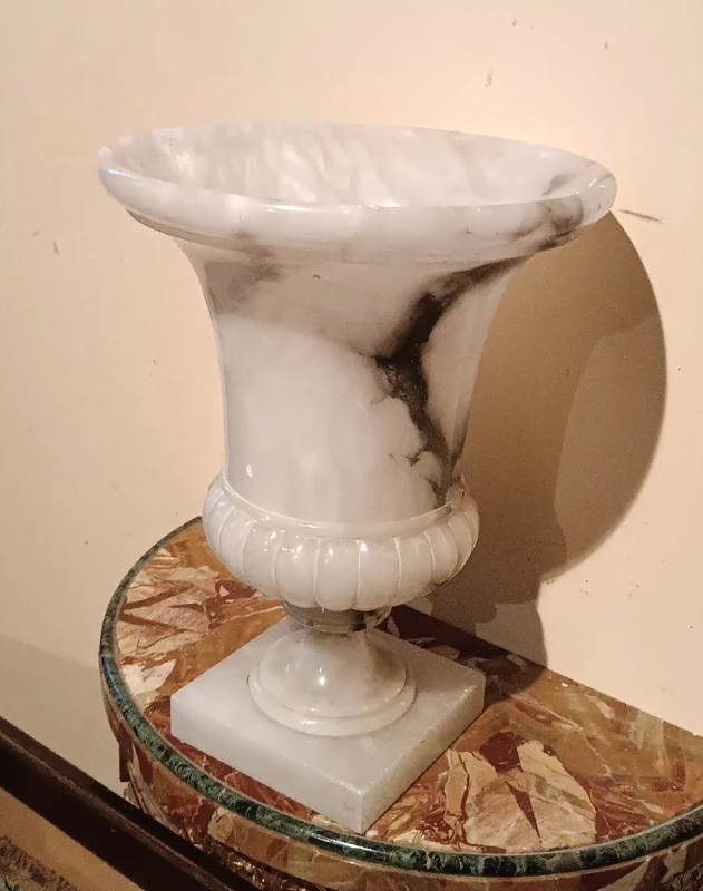 Medici alabaster crater vase first half of 900s