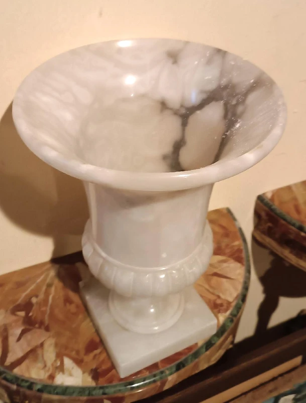 Medici alabaster crater vase first half of 900s