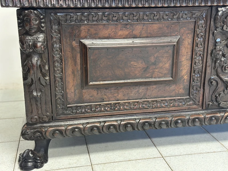 Coffre de nobles de la Renaissance lombarde, ville de Bergame, début du XVIIe siècle