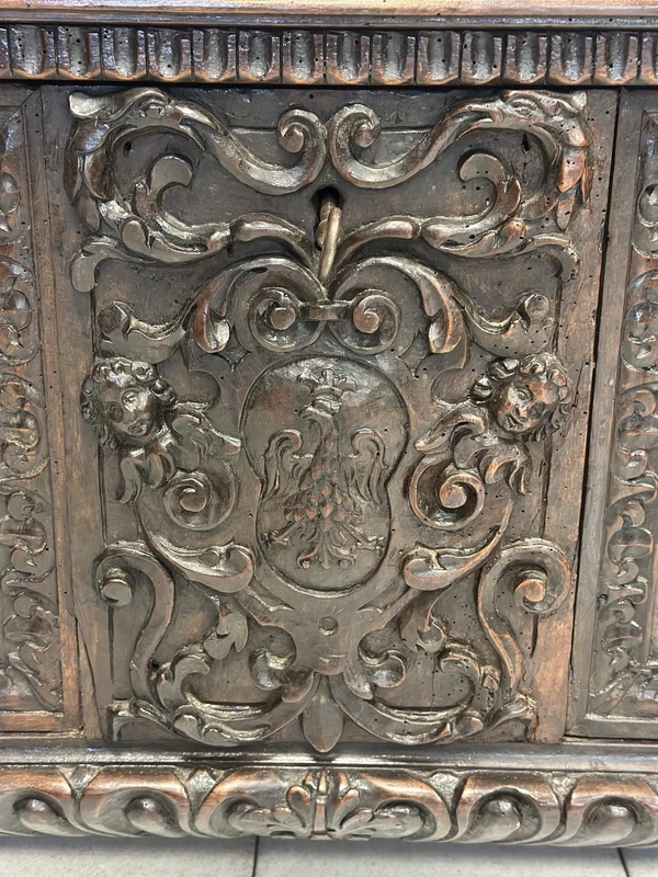 Coffre de nobles de la Renaissance lombarde, ville de Bergame, début du XVIIe siècle