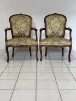 Paire de fauteuils Louis Philippe en noyer. XIXème siècle