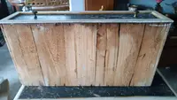 Petite commode laquée du 17ème siècle en Toscane