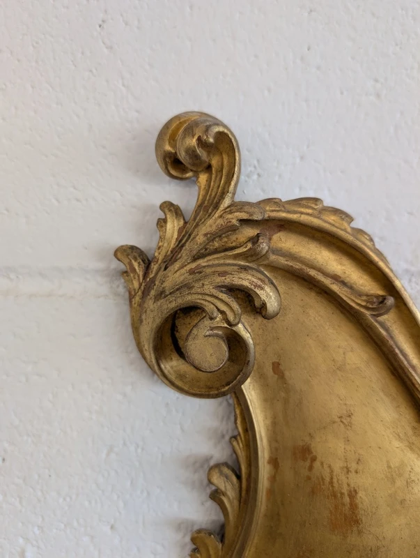 Genoese shelf in carved and gilded wood Genoa, late 19th century