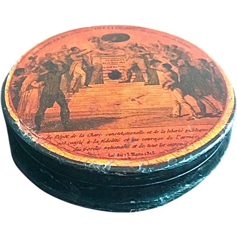 Boîte à tabac en papier mâché avec scène révolutionnaire et inscription