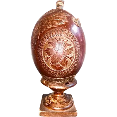 Engraved coconut powder box.