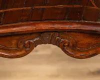 Consolle emiliana ferrarese in radica di noce, Italia XVIII secolo