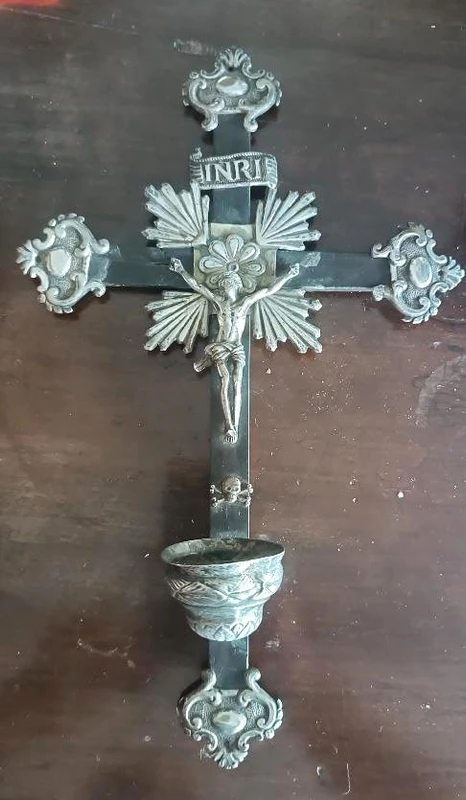 Crucifix ancien, bénitier en argent 19e siècle Naples