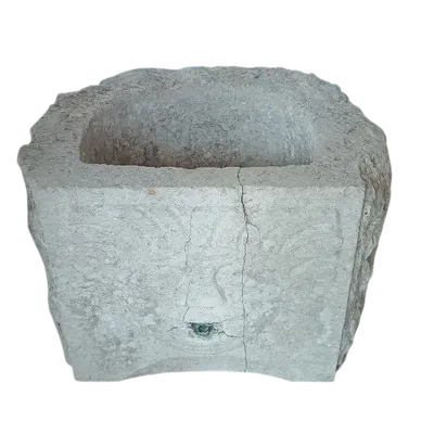 Ancien bassin de fontaine en pierre sculptée Toscane 17e/18e siècle
