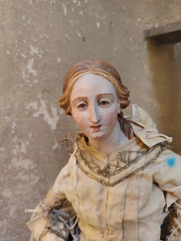 STATUE ANTIQUE DE LA SAINTE TÊTE EN TERRE CUITE ET YEUX DE VERRE - NAPLES 18E SIÈCLE