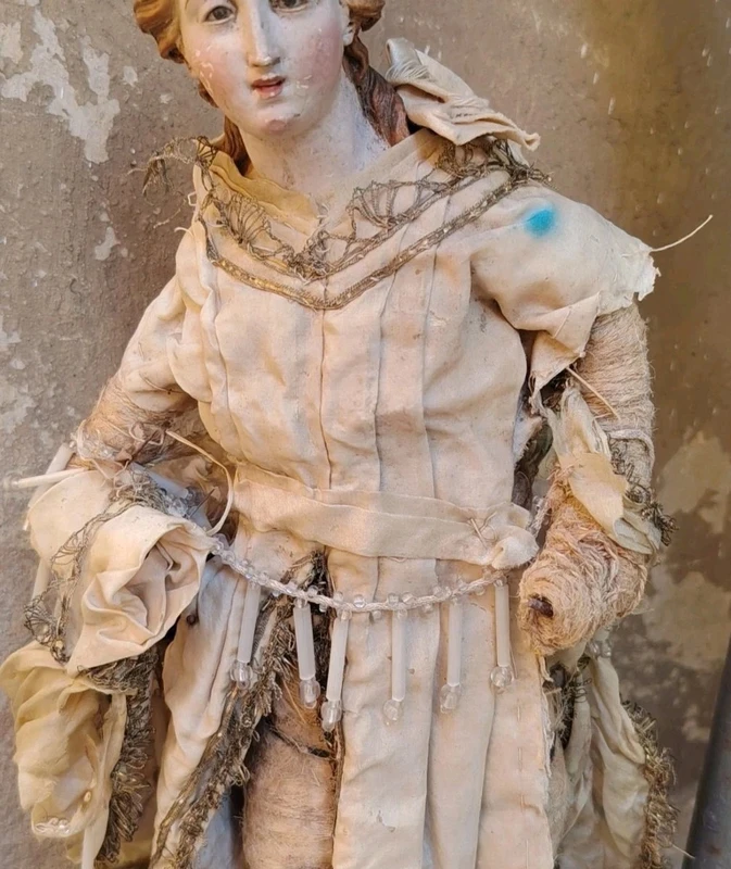 STATUE ANTIQUE DE LA SAINTE TÊTE EN TERRE CUITE ET YEUX DE VERRE - NAPLES 18E SIÈCLE
