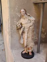 STATUE ANTIQUE DE LA SAINTE TÊTE EN TERRE CUITE ET YEUX DE VERRE - NAPLES 18E SIÈCLE