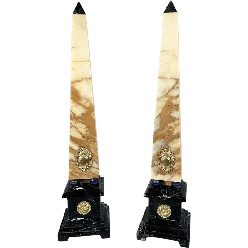 Pair of marble obelisks, Rome, first half of the 20th century