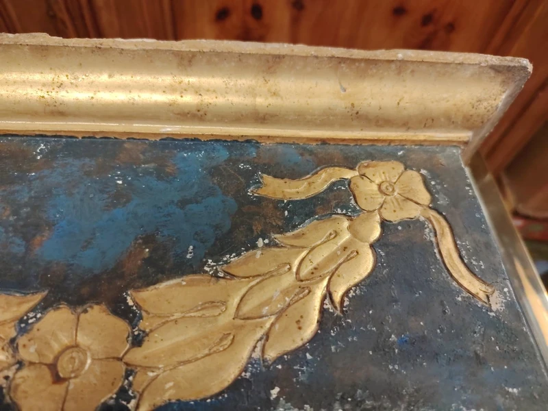 Antica baselegno intagliato e dorato  lacca blù XVIII secolo