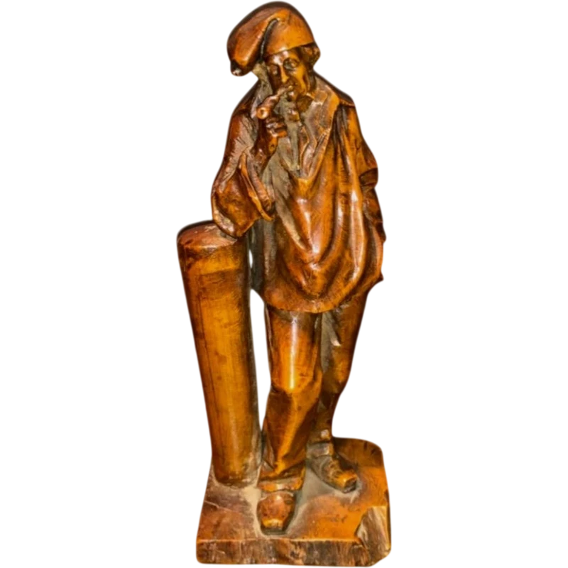 Boxwood sculpture depicting male figure