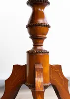 Walnut and maple octagonal coffee table from the 1800s