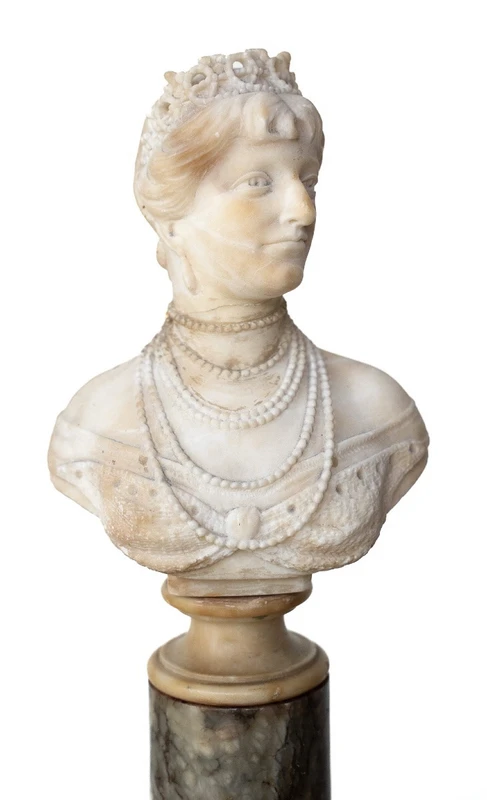 Bust of Queen Margaret - late 19th century