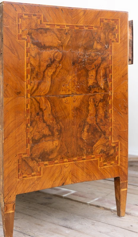 Commode Louis XVI
