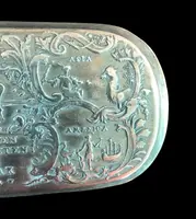Brass snuff box engraved with hunting scenes