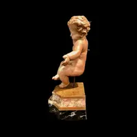 Jesus child sculpture in polychrome wood.Italy.