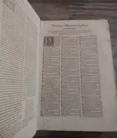 Decretum Divi Gratiani, 1560, Hugues de la porteLion