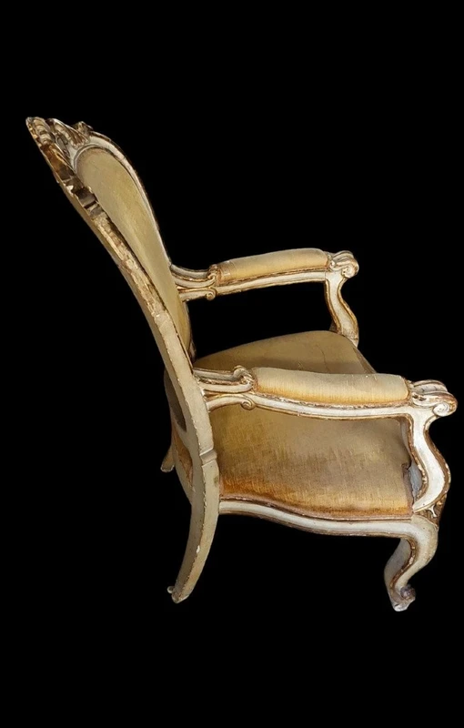 LARGE CARVED WOODEN ARMCHAIR, ANTIQUE LACQUERED AND GILDED XIX CENTURY