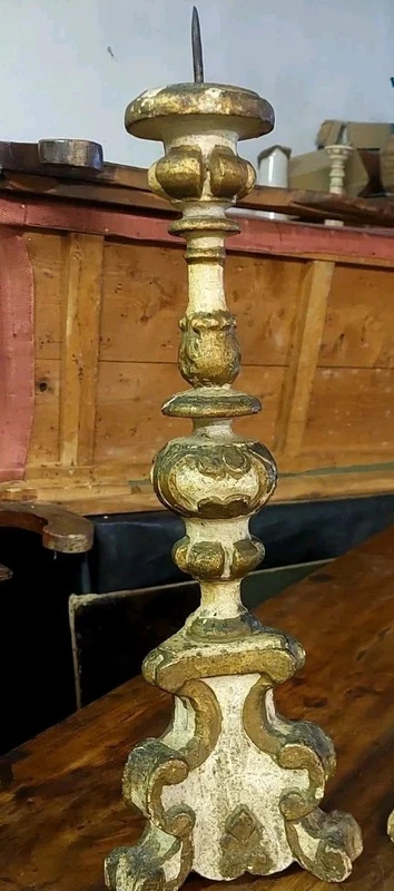 Paire de chandeliers baroques Louis XIV de la fin du XVIIe siècle