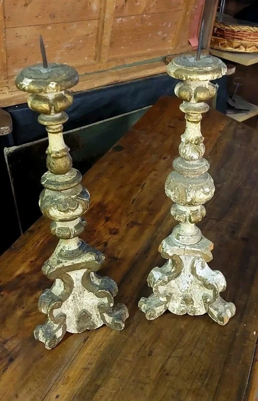 Paire de chandeliers baroques Louis XIV de la fin du XVIIe siècle