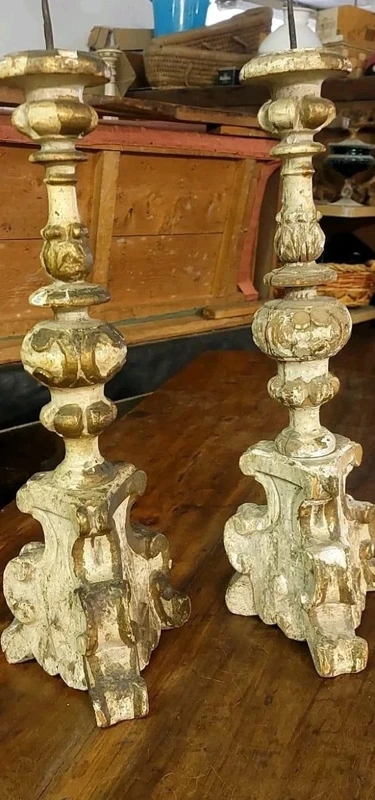 Paire de chandeliers baroques Louis XIV de la fin du XVIIe siècle