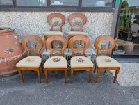 Suite di 6 Sedie Biedermeier in Noce Biondo – Austria, XIX Secolo