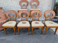 Suite di 6 Sedie Biedermeier in Noce Biondo – Austria, XIX Secolo