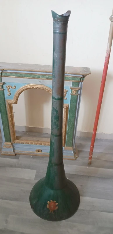 Antique hunting megaphone with noble coat of arms