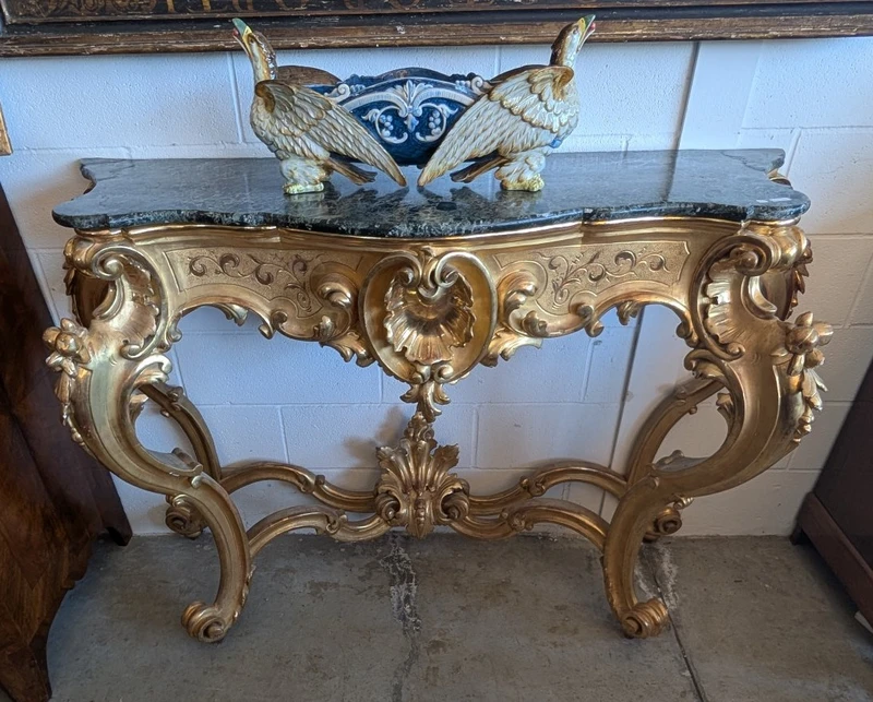 Grande Consolle Toscana Dorata Con Piano In Marmo Verde Alpi – XIX Secolo