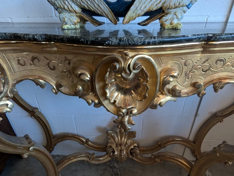 Grande Consolle Toscana Dorata Con Piano In Marmo Verde Alpi – XIX Secolo