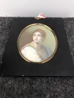 Miniatura  con figura femminile.Firma C.Caruson.Roma 1870.