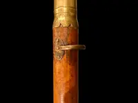 Bastone da cerimonia ‘ compagnon’ con pomolo in bronzo con simbolo inciso e canna in malacca.