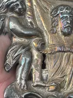 Bénitier en argent repoussé représentant sainte Véronique