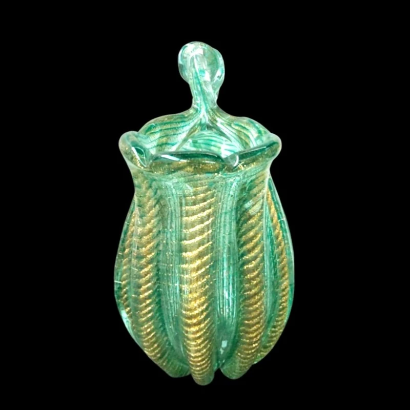 Vase en verre épais, décoré d'un motif cordonné or et vert. Manufacture Barovier & Toso.