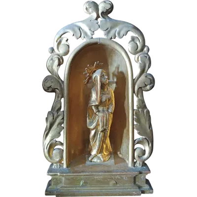 Petit autel ancien avec une sculpture de la Vierge en bois doré – Époque baroque