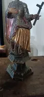 Ancienne sculpture représentant une sainte, en bois polychrome et doré – période baroque