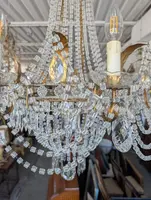 Grande Lampadario Impero a Mongolfiera Otto Luci in Cristallo – Prima Metà del Novecento